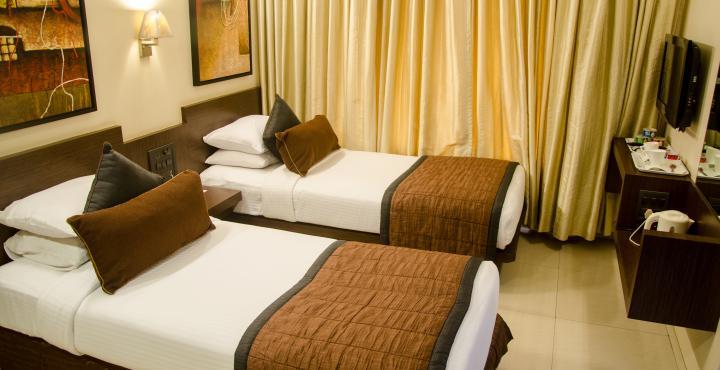 Hotel Silver Inn Mumbai Ngoại thất bức ảnh