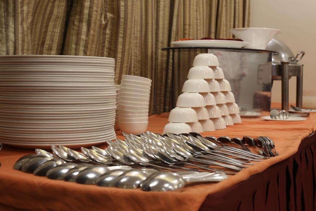 Hotel Silver Inn Mumbai Ngoại thất bức ảnh