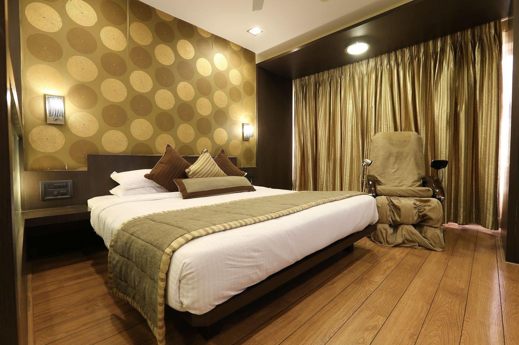 Hotel Silver Inn Mumbai Ngoại thất bức ảnh