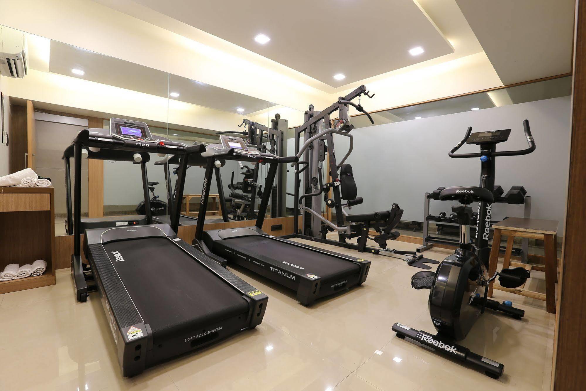 Hotel Silver Inn Mumbai Ngoại thất bức ảnh