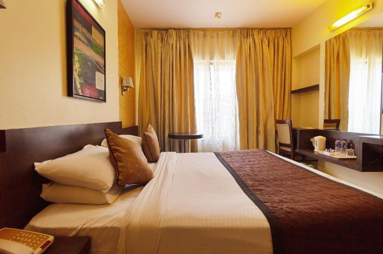Hotel Silver Inn Mumbai Ngoại thất bức ảnh