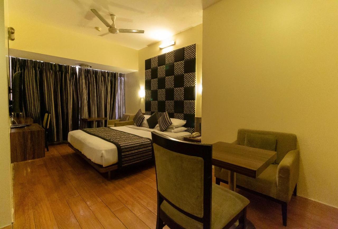 Hotel Silver Inn Mumbai Ngoại thất bức ảnh